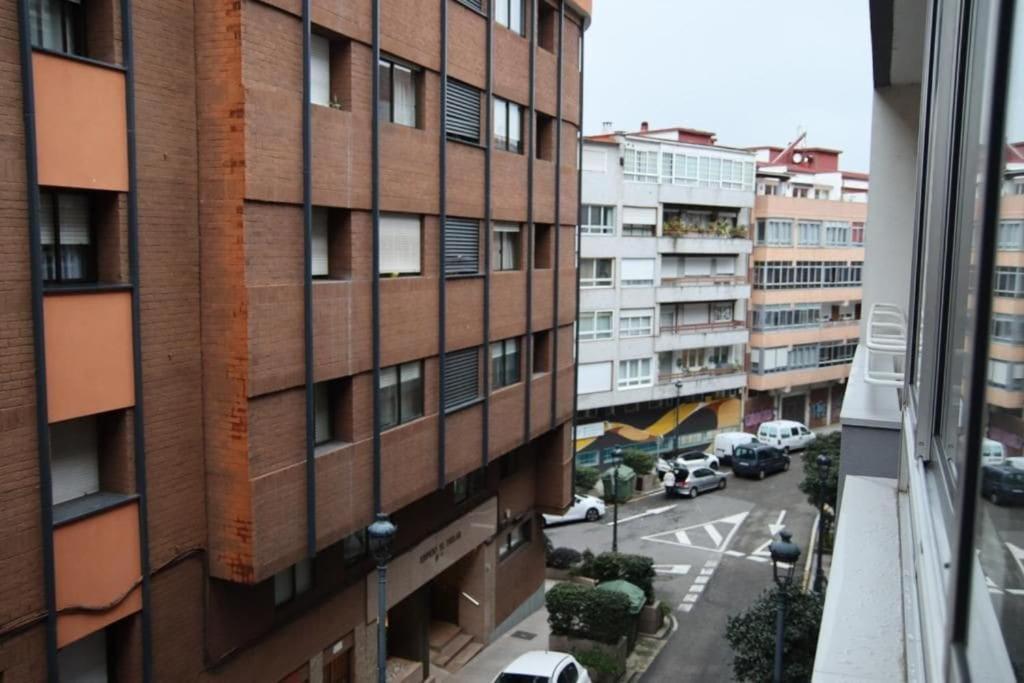 Apartamento Acogedor, Con Garaje, Centrico. Vigo Exterior foto